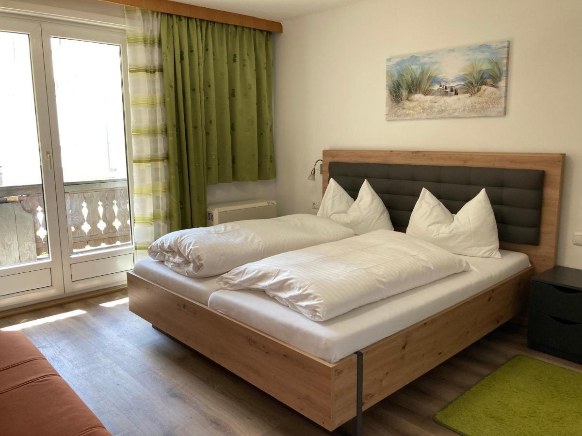 Hotel Seerose Wolfgangsee Sankt Wolfgang im Salzkammergut Room photo